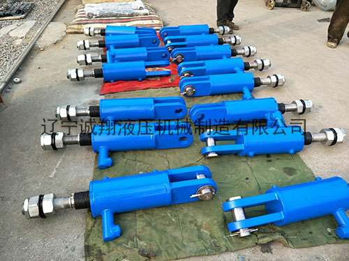 電渣爐用升降(jiàng)油缸